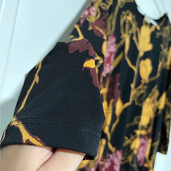 FOR BRIANA 💖 -Zadie B’s Floral Black and Gold Women's Bubble Dress - Picture 4 of 11